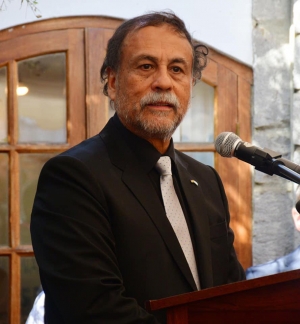 ASUMIR&Aacute; NORMANDO &Aacute;LVAREZ GARC&Iacute;A COMO MINISTRO DE TRABAJO DE JUJUY