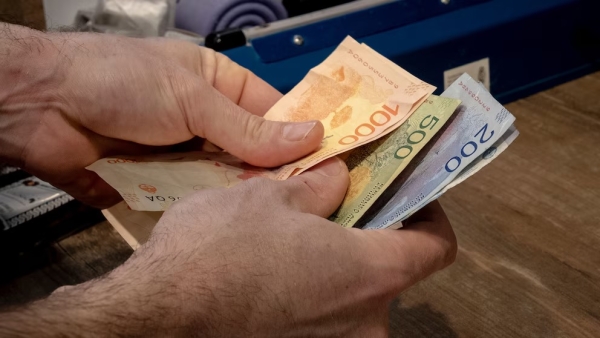 Seg&uacute;n una encuesta, solo dos de cada diez trabajadores est&aacute;n conformes con su salario