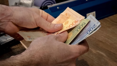 Seg&uacute;n una encuesta, solo dos de cada diez trabajadores est&aacute;n conformes con su salario