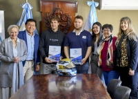 Concejales reconocieron la trayectoria de dos pilotos juje&ntilde;os