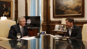 Fern&aacute;ndez y Kicillof analizaron la gran temporada tur&iacute;stica, la vacunaci&oacute;n y obras viales