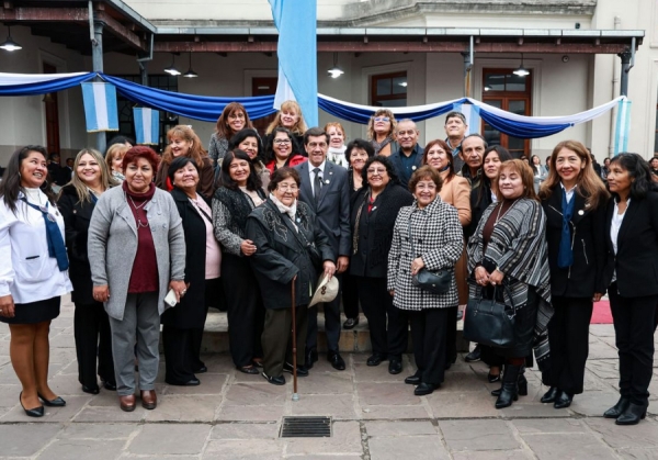 Sadir particip&oacute; del 130&deg; aniversario de la Escuela Belgrano"