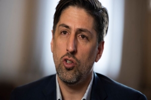 Las clases podr&iacute;an regresar en agosto