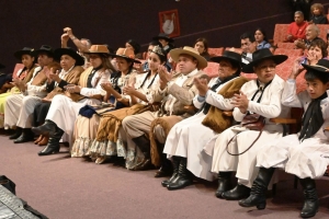 Homenaje al General Manuel Eduardo Arias en el Cine Teatro Municipal Select