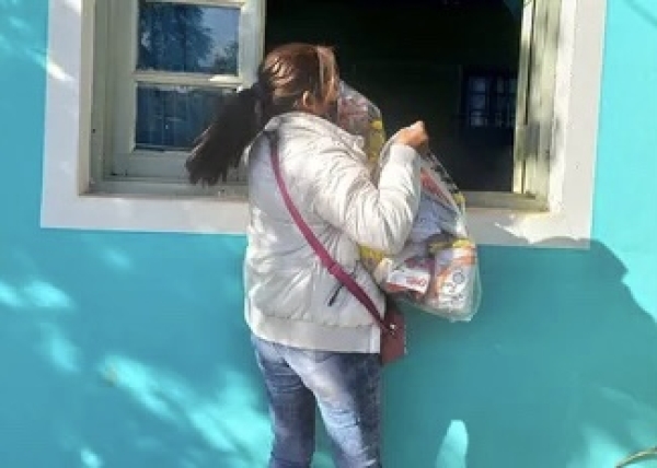 Programa "Comer en Casa": entrega de unidades alimentarias