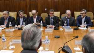 Massa convoc&oacute; a la UIA a formar parte de su gobierno y los industriales quieren cargos en el Banco Naci&oacute;n