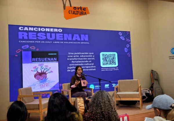 Municipalidad present&oacute; dos publicaciones en la Feria Internacional del Libro