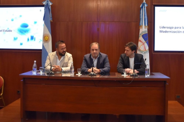 &ldquo;Estrategias de Digitalizaci&oacute;n en el Sector P&uacute;blico&rdquo; en la Legislatura