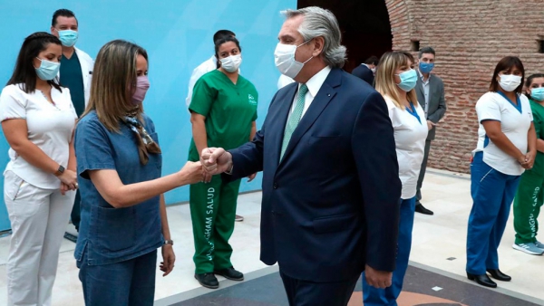 Gobierno pagar&aacute; un bono a 740.000 trabajadores de la salud