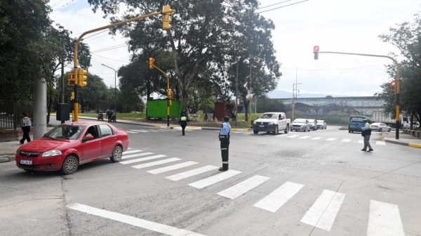 Nueva semaforización para una esquina clave en el barrio General Arias