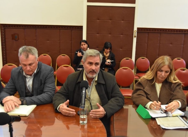 Diputados recibi&oacute; a representantes de la Uni&oacute;n Industrial