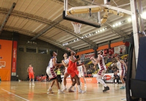 Jujuy B&aacute;squet barri&oacute; su gira mendocina con un triunfo