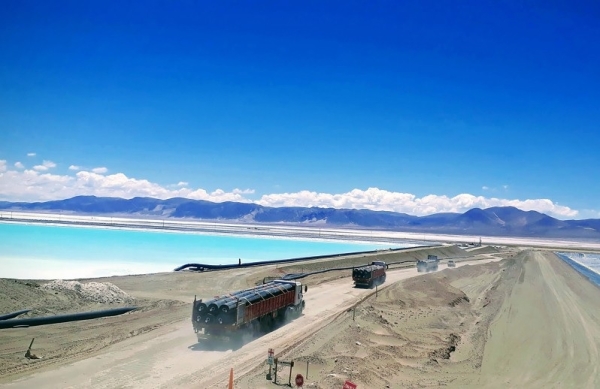 Exclusivo: Aduana denuncia a una empresa china por inflar importaciones para explotar litio