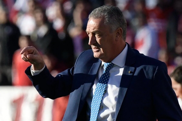 Racing ir&aacute; por Gustavo Alfaro, el t&eacute;cnico que todos quieren