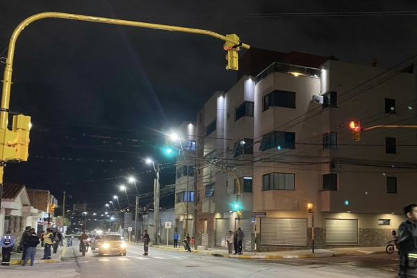El intendente Jorge inaugur&oacute; nuevos sem&aacute;foros en barrio Chijra