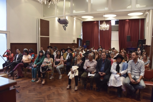 Se realiz&oacute; la presentaci&oacute;n del conversatorio "Poncho Juje&ntilde;o"