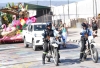 Circular con precaución por el traslado de carrozas