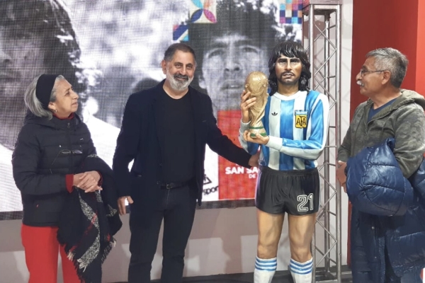 El intendente Jorge invit&oacute; a los vecinos a ser parte del homenaje al &ldquo;Rana&rdquo; Valencia