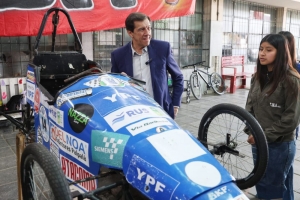 Proyecto de veh&iacute;culos electr&oacute;nicos de la T&eacute;cnica "Gral. Savio"