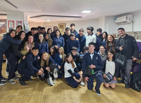 Estudiantes cordobeses se interesan por el turismo en Jujuy