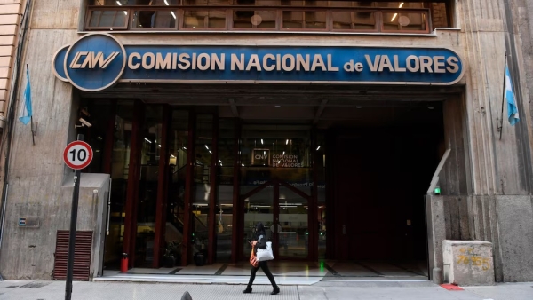 El Gobierno limit&oacute; las operaciones de los Fondos Comunes de Inversi&oacute;n: qu&eacute; implica la medida y c&oacute;mo afecta a los usuarios