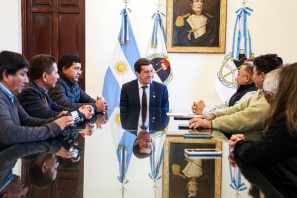 Sadir recibi&oacute; a representantes de UATRE  de la regi&oacute;n de los Valles