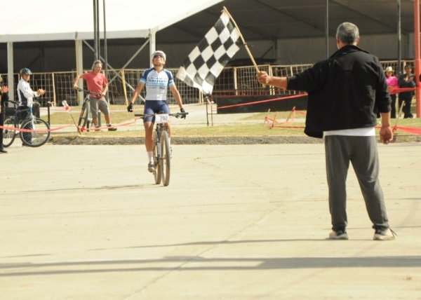 Apaza volvió a ganar el Abierto Argentino de Mountain Bike
