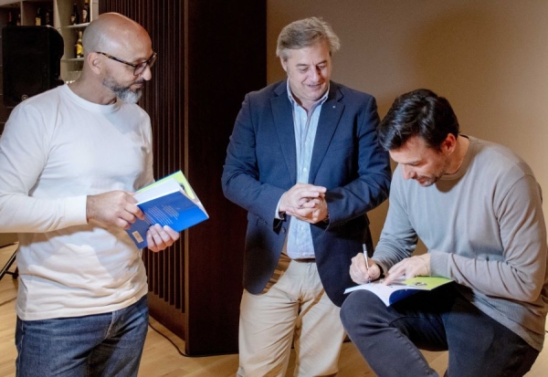Concejales en la presentaci&oacute;n del libro "Ciudades Azules"