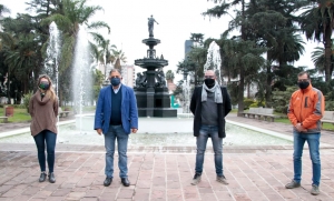 Volvio a funcionar la emblematica Fuente de plaza Belgrano