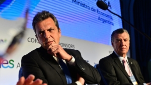 Massa denuncia por terrorismo econ&oacute;mico a un ex funcionario de Dujovne