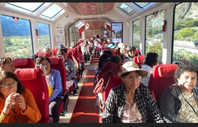 Juje&ntilde;os disfrutaron del Tren Solar de la Quebrada