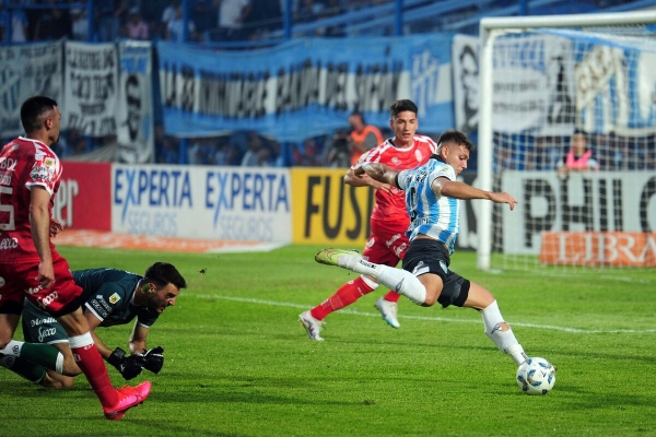 Copa de la Liga: Atl&eacute;tico fue pr&aacute;ctico y hundi&oacute; m&aacute;s a Barracas