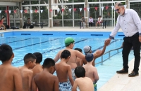 Jorge dejó habilitado el renovado natatorio “Guillermo Poma”