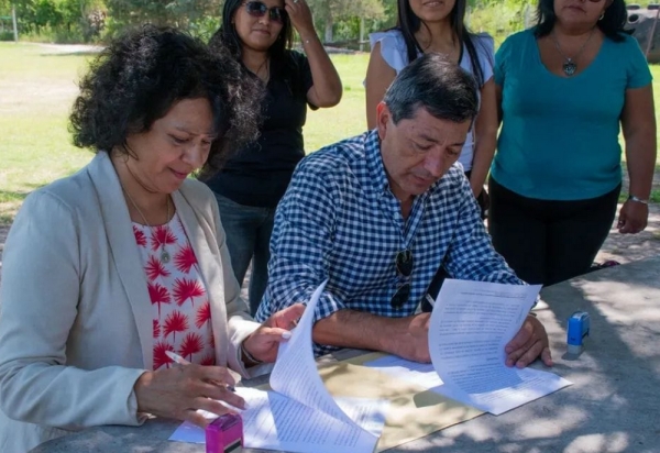 Trabajo en territorio. Firma de Convenio con el Municipio de El Carmen