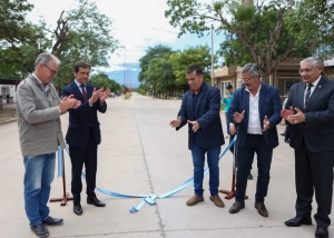 El Piquete: Sadir dej&oacute; inaugurada la nueva avenida principal