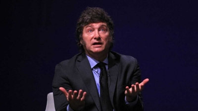 El gobierno analiza pasar el "Pacto de Mayo" para el 9 de Julio