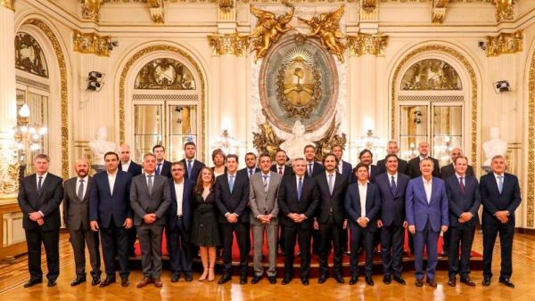 Fern&aacute;ndez se re&uacute;ne con el gabinete federal y el mi&eacute;rcoles con gobernadores del norte
