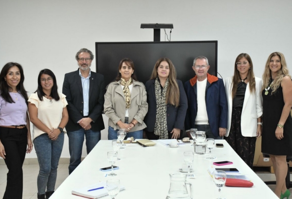 Educaci&oacute;n, Ambiente y Energ&iacute;a acuerdan trayectos de educaci&oacute;n ambienta