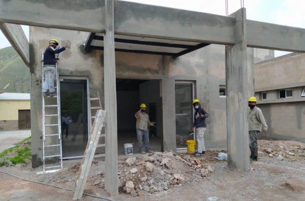 Volc&aacute;n: avanzan obras de Centro de Salud