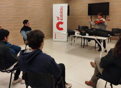 Comenzaron los talleres de viol&iacute;n en El Cabildo: m&uacute;sica para todas las edades