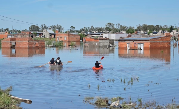 El Gobierno Nacional decretar&aacute; tres d&iacute;as de duelo por el tr&aacute;gico temporal en Bah&iacute;a Blanca y confirm&oacute; el env&iacute;o de $10.000 millones