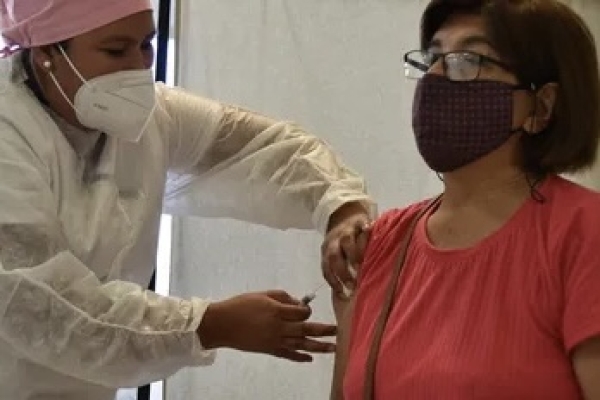 Ya se aplica la vacuna antigripal a embarazadas y mayores de 65 a&ntilde;os