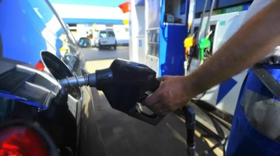 Vuelve a aumentar la nafta, pero advierten las primeras se&ntilde;ales de atraso de la era Milei