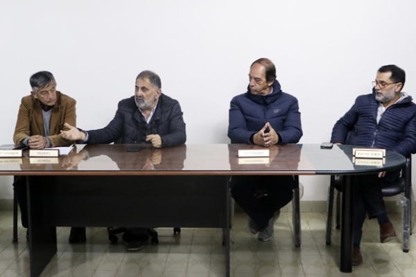 El intendente Jorge en la sede de la Liga Juje&ntilde;a por el homenaje al &ldquo;Rana&rdquo; Valencia