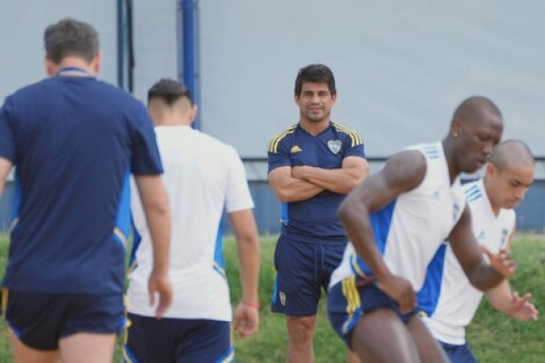Boca Juniors: Ibarra par&oacute; un equipo sin los jugadores suspendidos