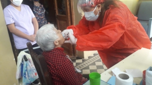 Pr&oacute;tesis dentales para abuelos del Hogar San Antonio