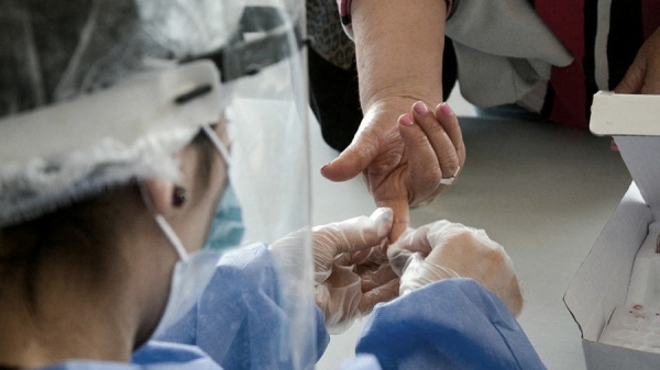 Se registraron 22 muertos y 1.349 nuevos contagios en Argentina