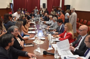 Legislatura: El ministro de Hacienda describi&oacute; detalles del presupuesto 2026