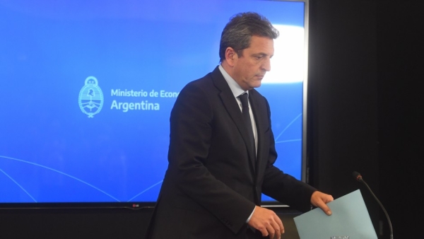 Massa anunci&oacute; que el campo liquidar&aacute; 5.000 millones de d&oacute;lares y anunci&oacute; la quita de subsidios a cuatro millones de hogares