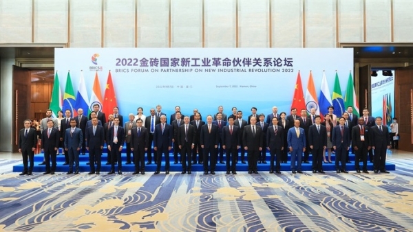 Argentina solicit&oacute; formalmente a China la adhesi&oacute;n al grupo de los Brics